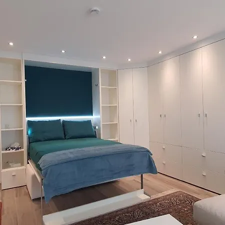 Und Ferienwohnung, Wohnen Auf Zeit, Callenberger Strasse, Apartamento Coburg
