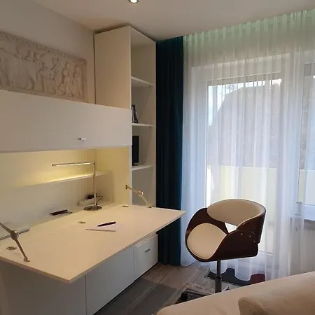Und Ferienwohnung, Wohnen Auf Zeit, Callenberger Strasse, Apartamento Coburg