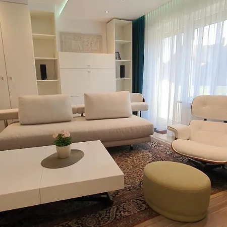 Und Ferienwohnung, Wohnen Auf Zeit, Callenberger Strasse, Coburg