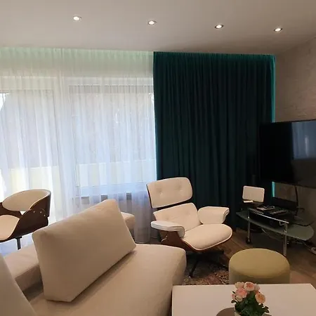 Und Ferienwohnung, Wohnen Auf Zeit, Callenberger Strasse, Apartamento Coburg